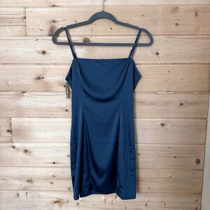 Aritzia Sunday Best Shimmer Dress in Outerspace Size 6 NWT